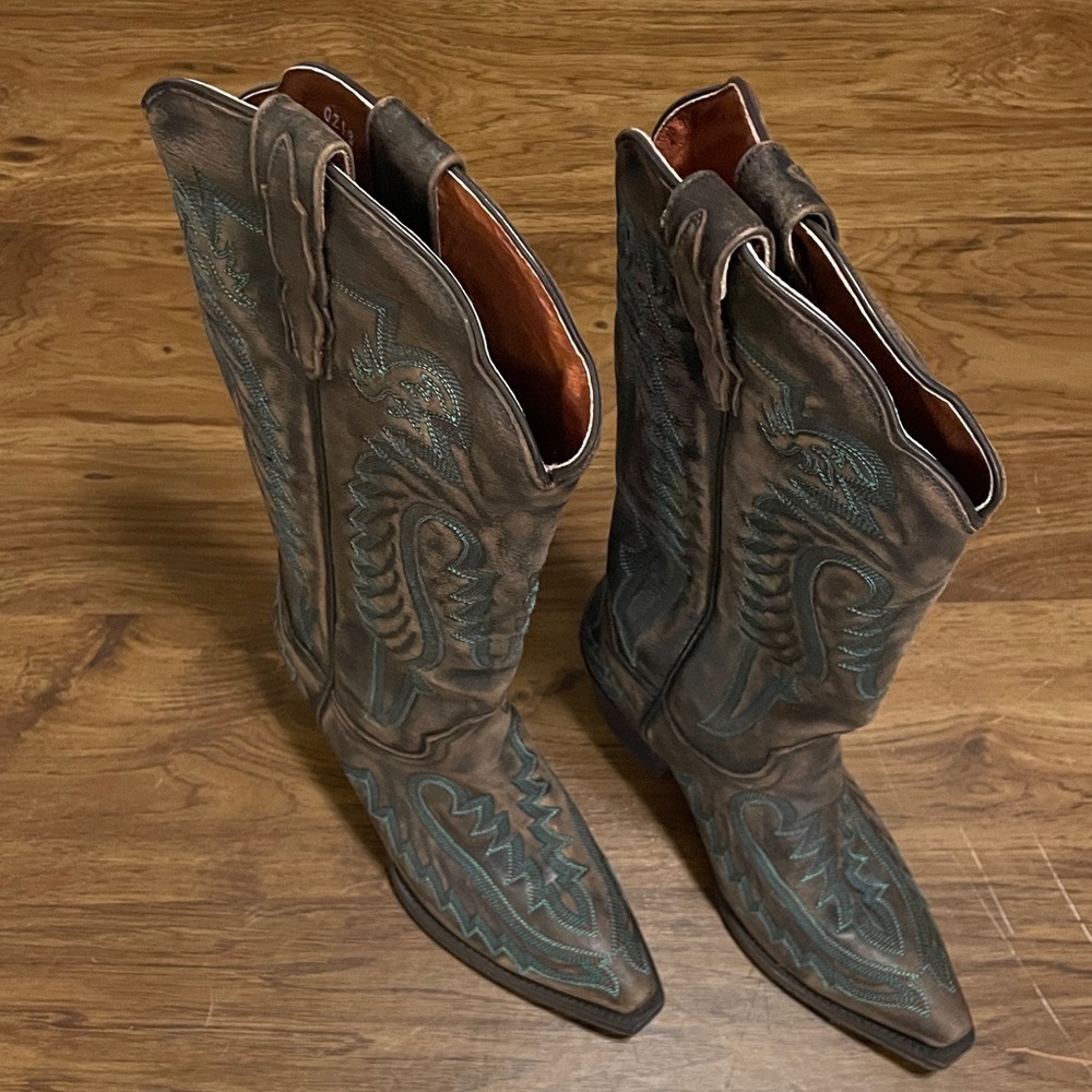 Dan Post cowgirl boots, brown with turquoise designs, size 7, great condition